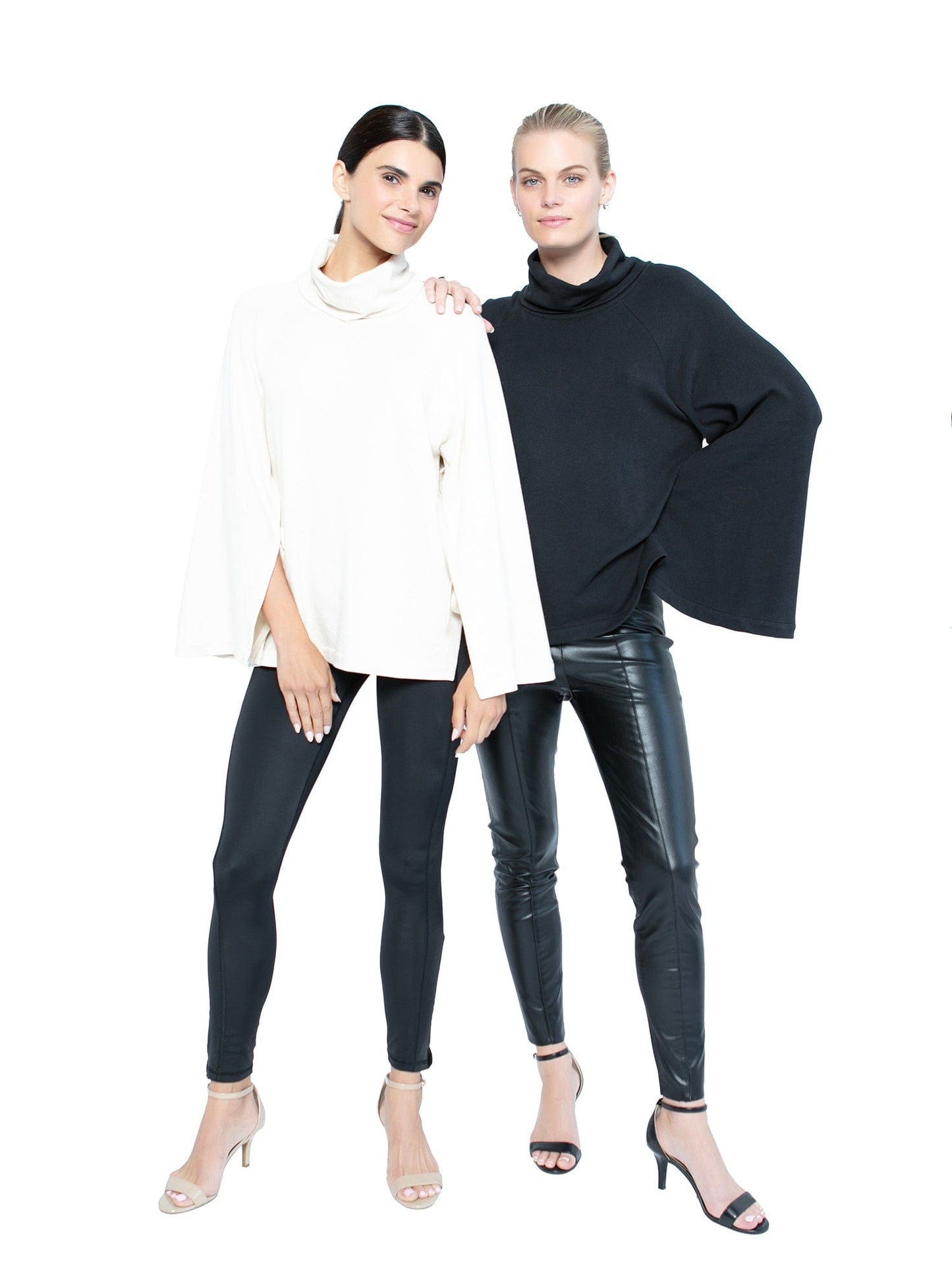 InEmergence Black / XS/S Turtle Knit Weightless Cape - Black