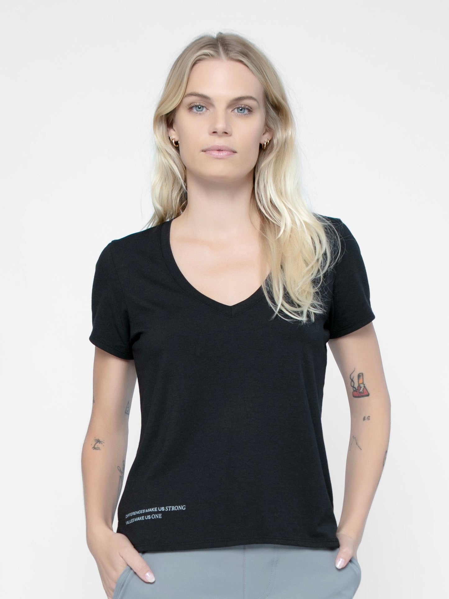 Inemergence Black / XS Pima Easy V-neck Tee - Black